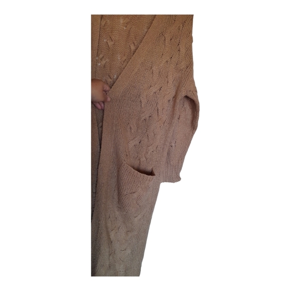 REVAMPED WOMENS XL SWEATER. - Picture 4 of 5